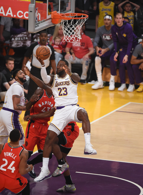 记者：曼城愿意冬窗外租18岁前锋桑加雷，安德莱赫特等队有意（曝曼城愿在冬窗外租18岁锋线新星桑加雷，安德莱赫特等队有意引进）