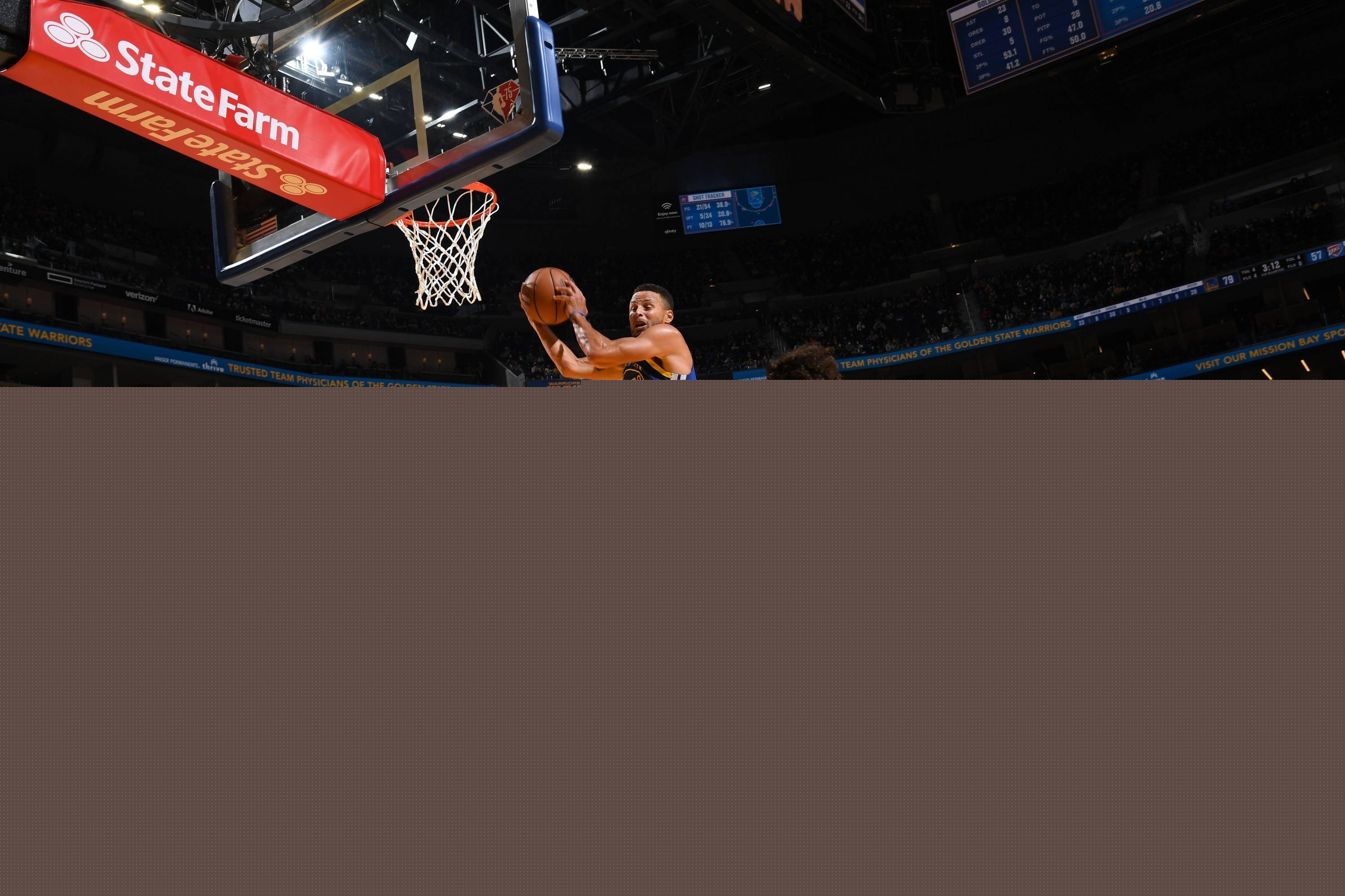 足球评论员兼作家，退役后的克拉默已在创作个人第二部小说（退役后成为足球评论员与作家的克拉默正创作第二部个人小说）