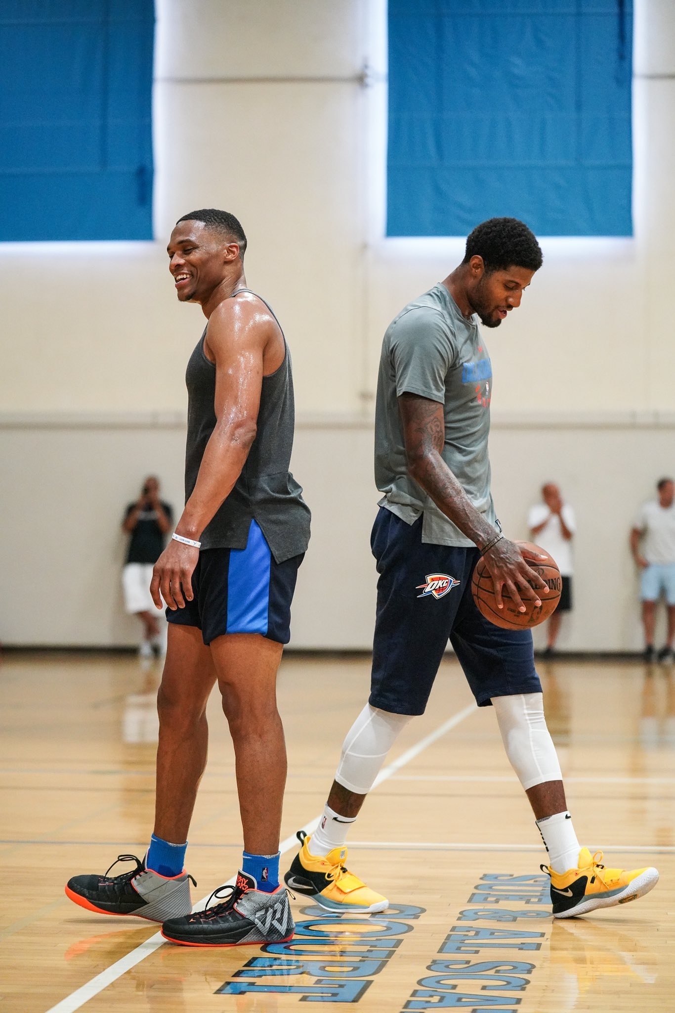 希克：我们拼到了最后一秒；球队进攻非常高效、防守也很紧密（希克：拼到最后一刻，球队进攻高效、防守严密）