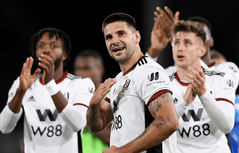 独行侠本场比赛命中率、内线得分和利用失误得分都是赛季新高（独行侠此役投篮命中率、内线得分与失误转换得分均创赛季新高）