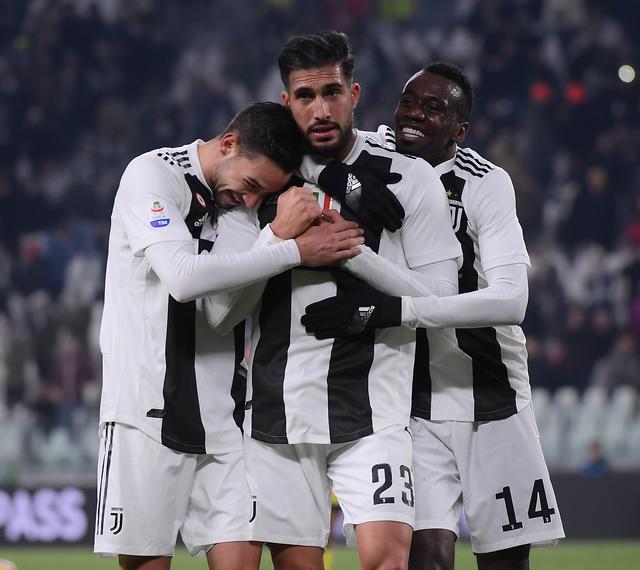 客战多特蒙德贡献帽子戏法+绝平，昂达夫当选全场最佳球员（客场对多特戴帽并读秒绝平，昂达夫荣膺全场最佳）