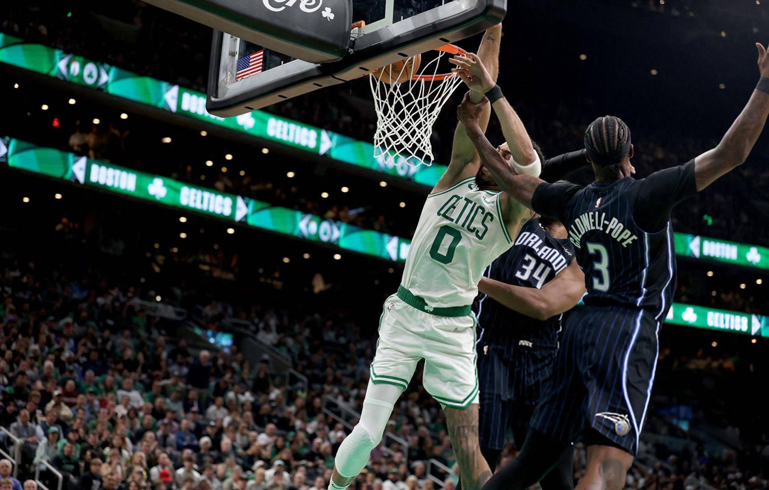 独行侠半场66-56领先掘金，弗拉格22分约基奇13分（半场战罢，独行侠以66-56领先掘金，弗拉格22分、约基奇13分）