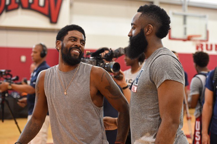 小科普：杨瀚森两次换下开拓者被打出10-0和13-0，最后输23分（赛场小科普：杨瀚森两度下场，开拓者先后被打出10-0与13-0，最终输23分）