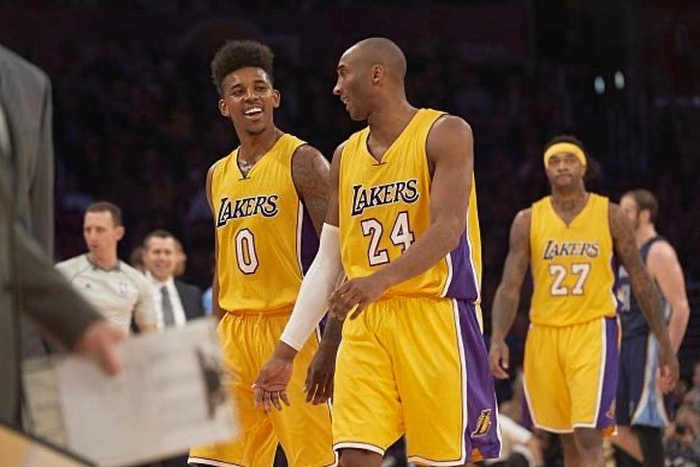 足球Chant大搜集：永远高歌的球迷，他们在唱着什么？（看台永恒的歌声：足球Chant都在唱些什么？）