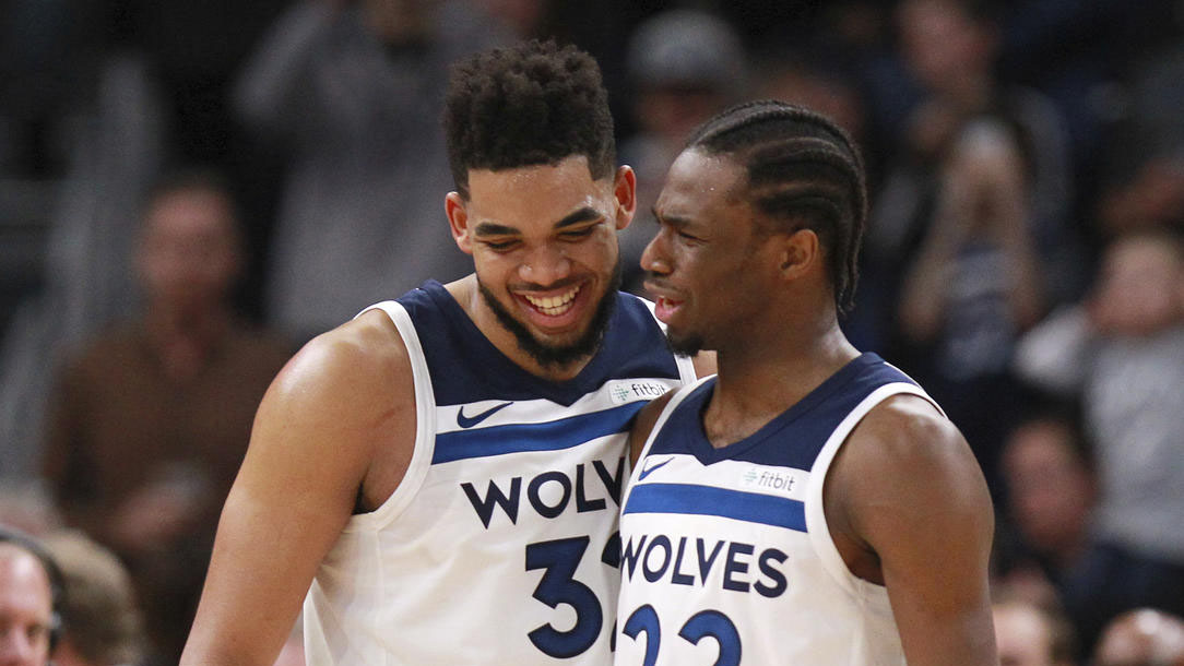 辽篮惨败广州赛后，付豪怒怼球迷，杨鸣说的实在，球迷：算啥东西（惨败广州后辽篮再起风波：付豪回怼球迷，杨鸣直言不讳，球迷喊“算啥东西”）